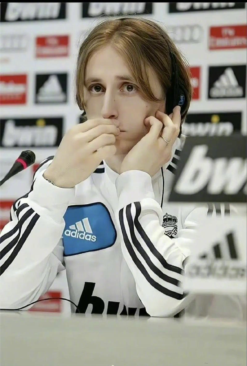 女足莱曼分享家中被盗后一片狼藉：下次请顺便帮我打扫一下